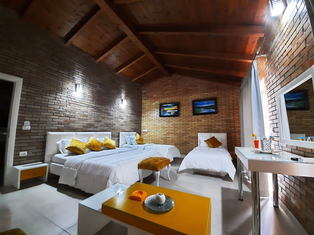 Hotel Piccollino 44/78