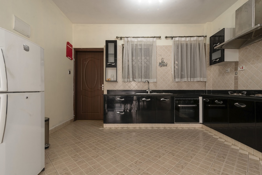 Eldon Suites Apartments 4/34