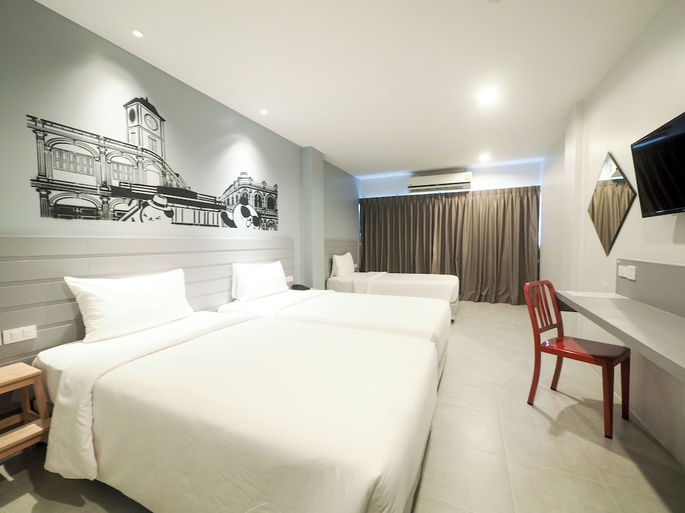 ROOM, TRIPLE