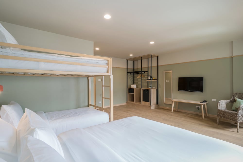 The Blanket Hotel 19/48