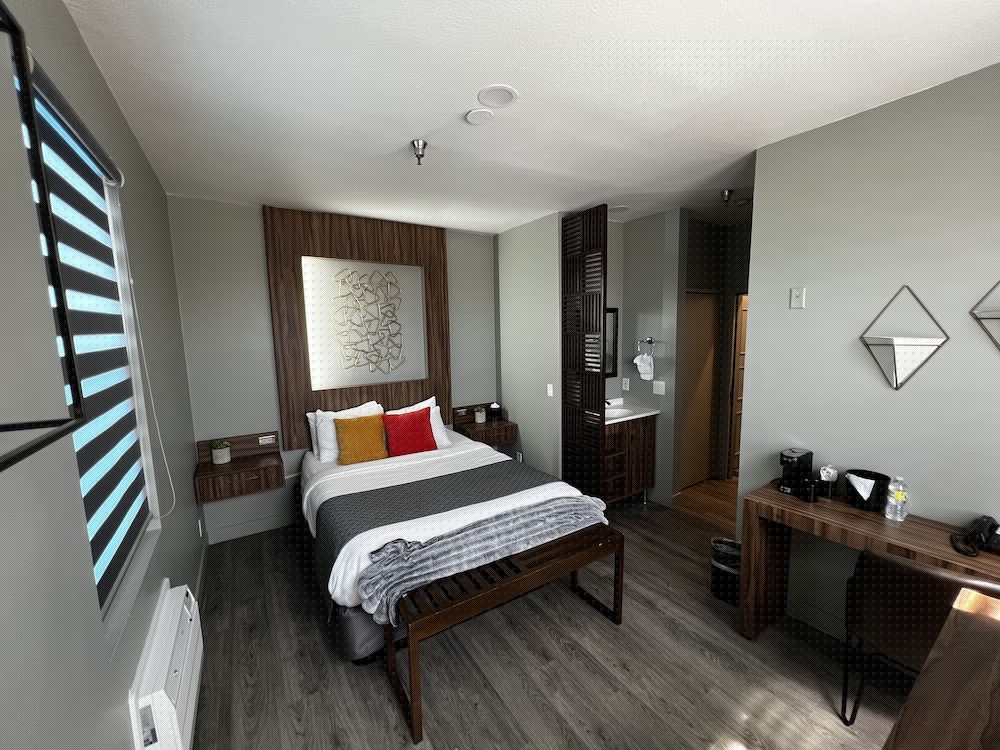 Urban Boutique Hotel 48/82