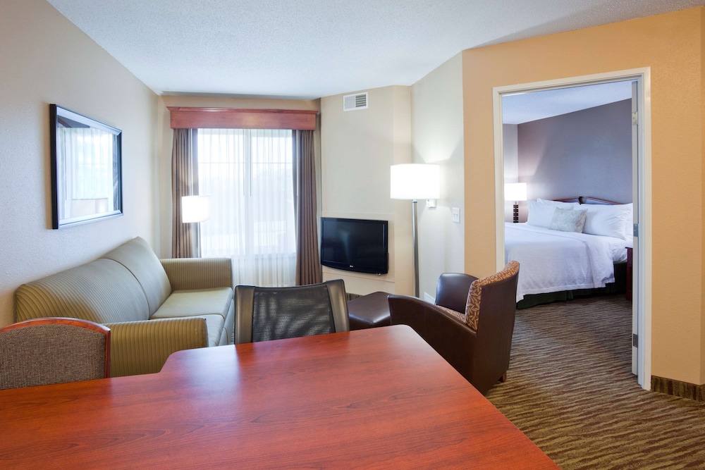 GrandStay Residential Suites - Eau Claire 26/49