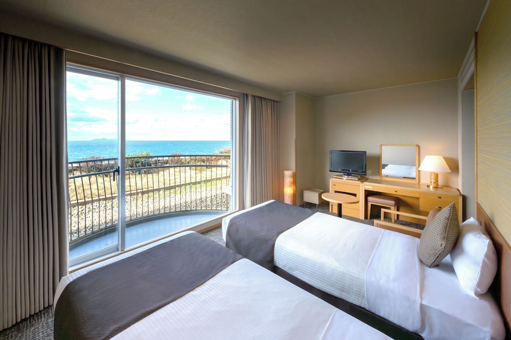 ROOM, TWIN BEDS, OCEAN VIEW, PRIVATE BATHROOM
