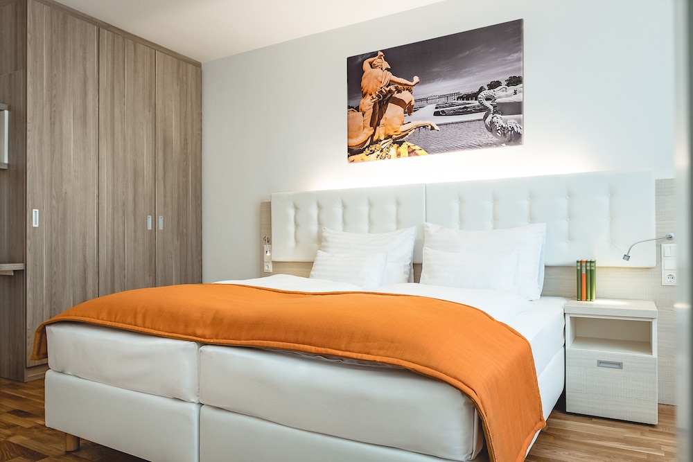 1 BEDROOM, DELUXE, APARTMENT