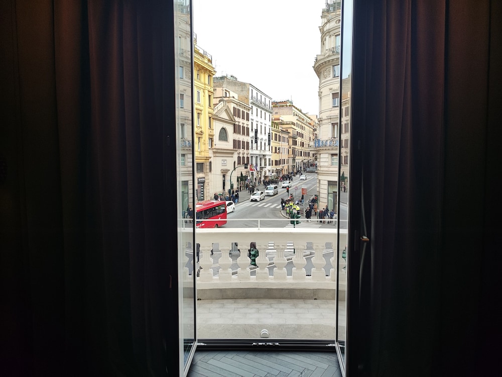 U Visionary Rome Hotel 62/68