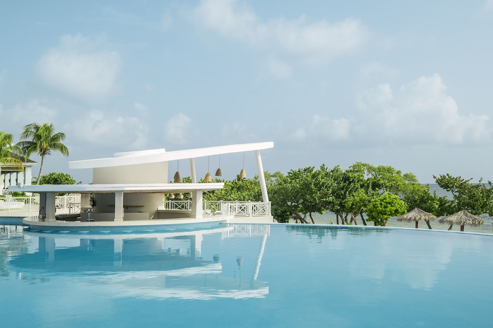 Iberostar Waves Rose Hall Beach All Inclusive 3/50