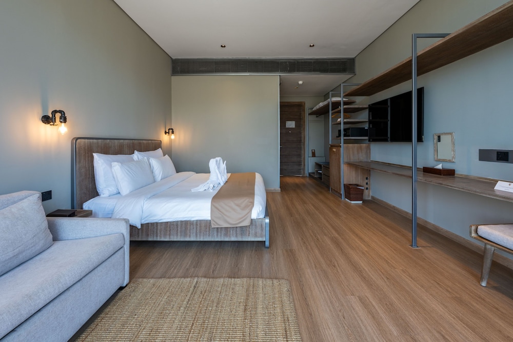 Scenic, Premium, Lodge, King Bed, Mountain View, Sofa