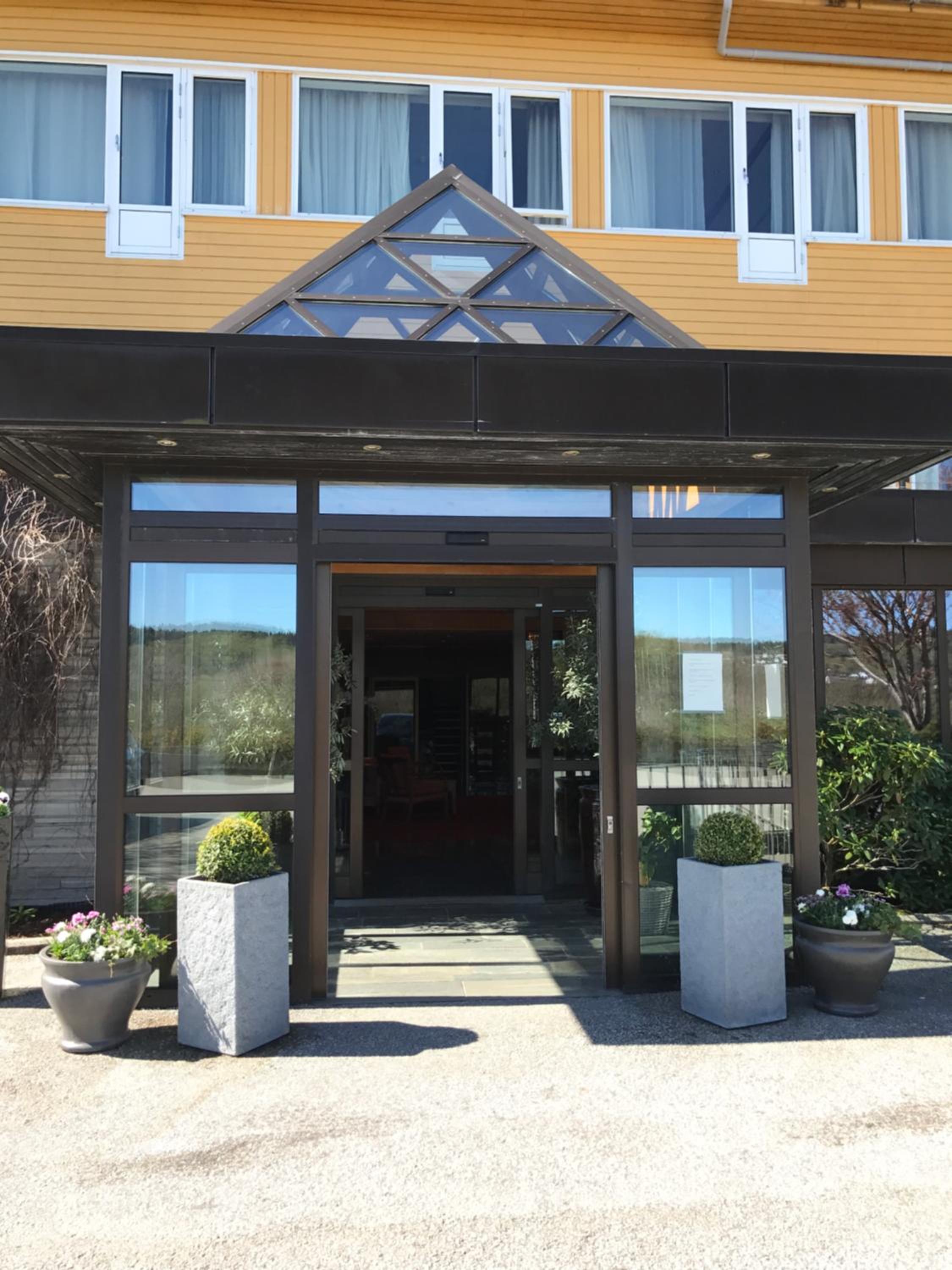Alver Hotel 2/50