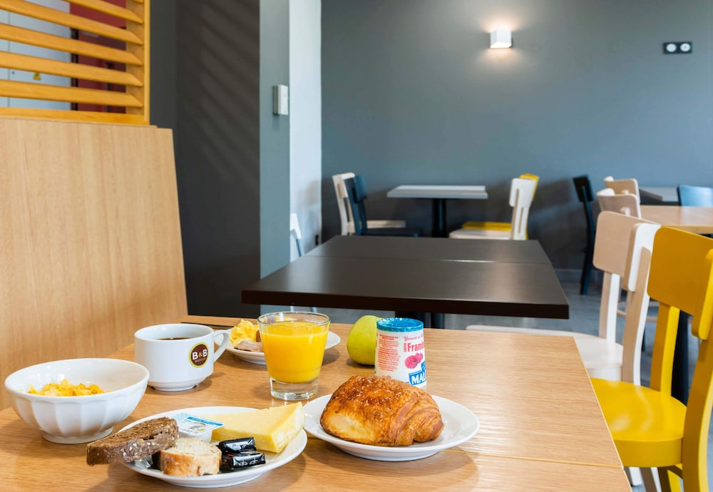 B&B HOTEL Nantes Savenay 30/38