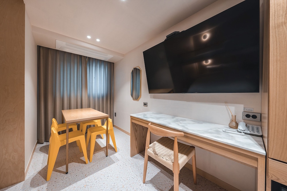 Gridt Hotel and Home Gyeongju 35/50