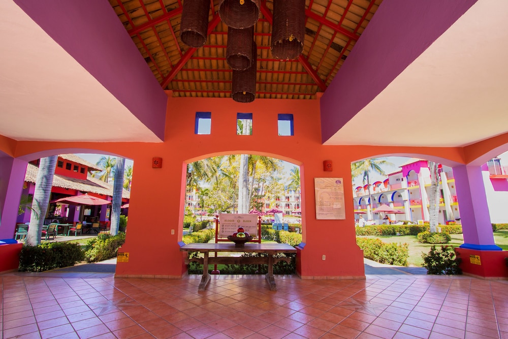 Grand Decameron Complex Bucerias A Trademark All Inclusive 19/76