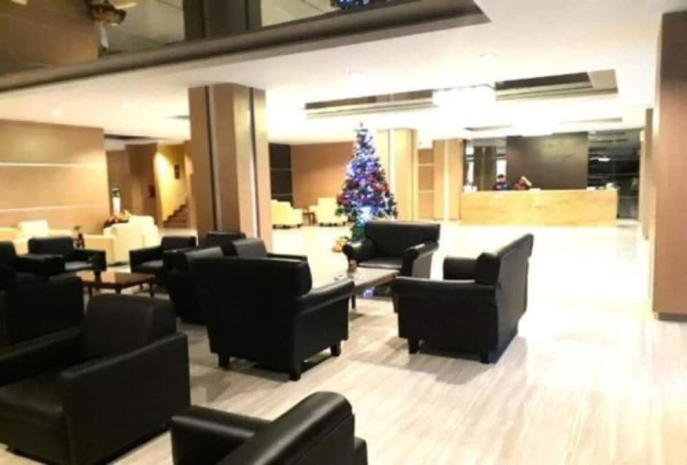 YELLO Hotel Samarinda 26/28