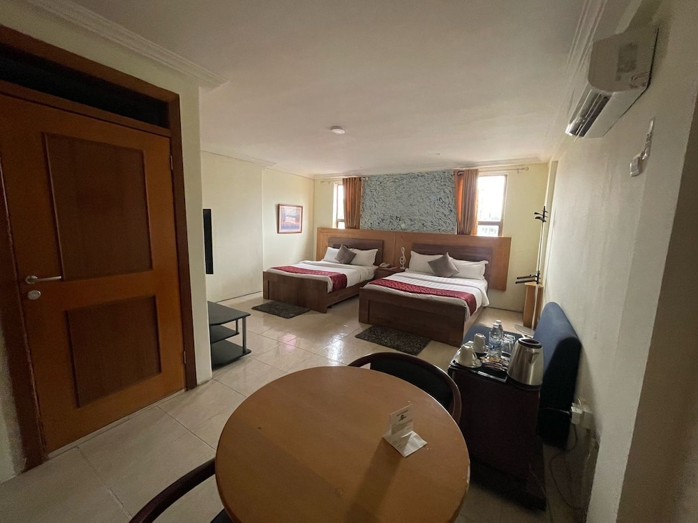 STANDARD, TWIN BEDS