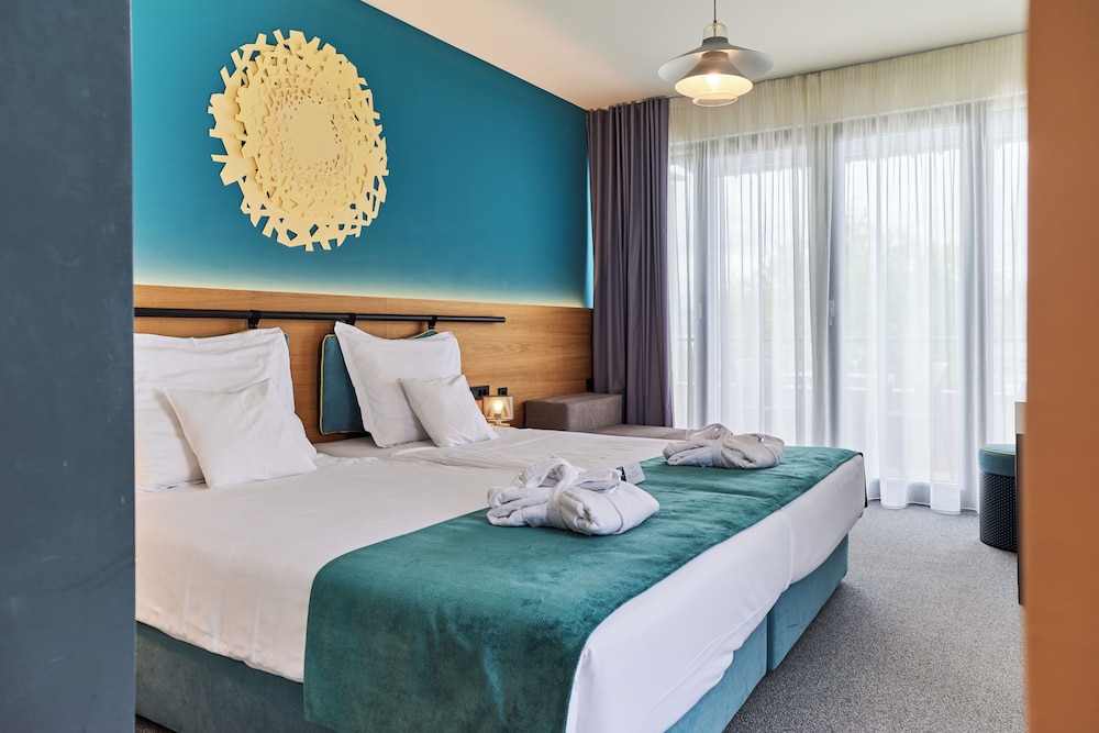 Hotel Nestos 6/29