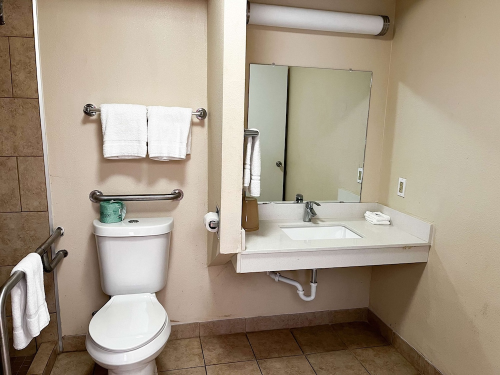 Motel6 San Antonio, TX – I-35 North Corridor 32/37