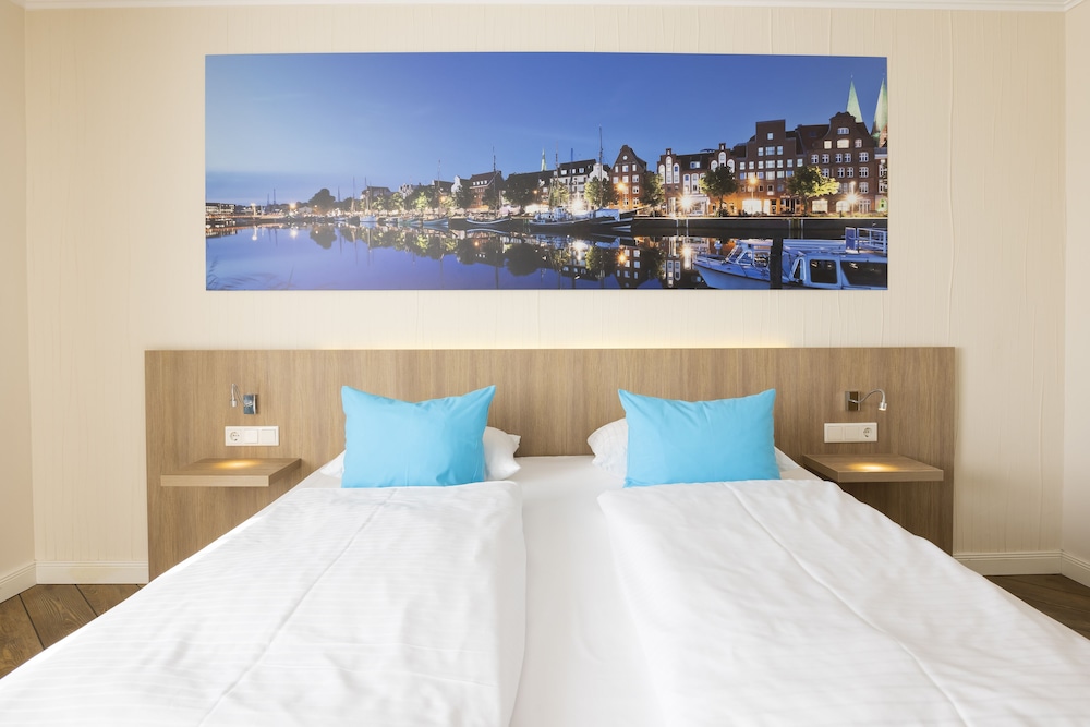 Hotel Vier Jahreszeiten Lubeck 21/50
