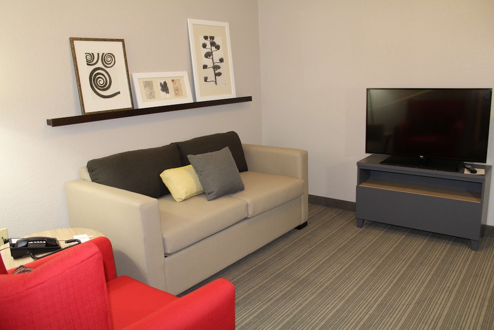 Country Inn & Suites by Radisson, Brooklyn Center, MN 22/30