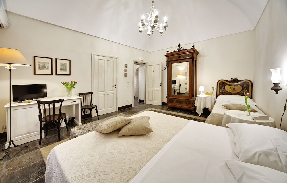 Hotel Sabbinirica 13/50
