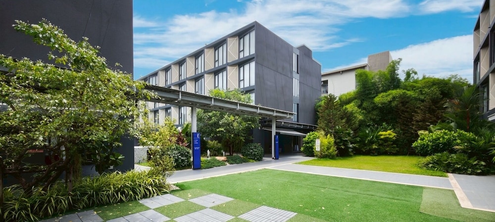 Canalis Suvarnabhumi Airport Hotel 44/50