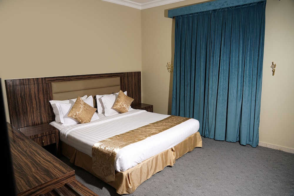 Royal, Suite, Twin Beds, King Bed