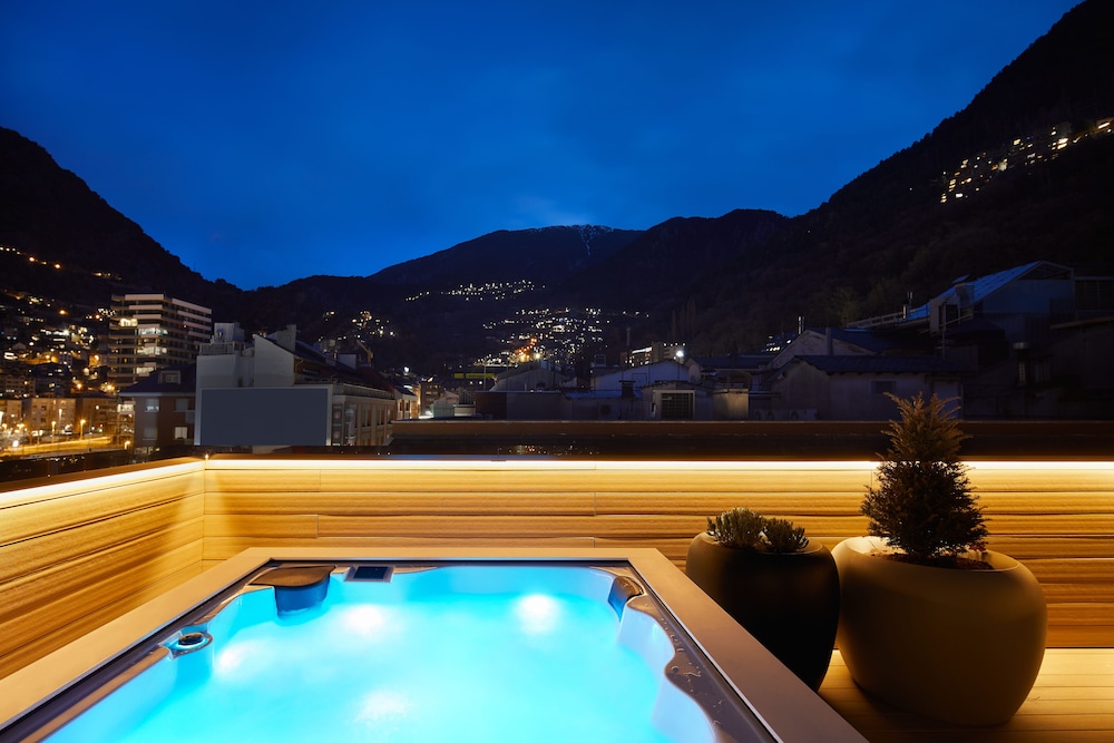 MIM Andorra Member of Melia Collection 48/51