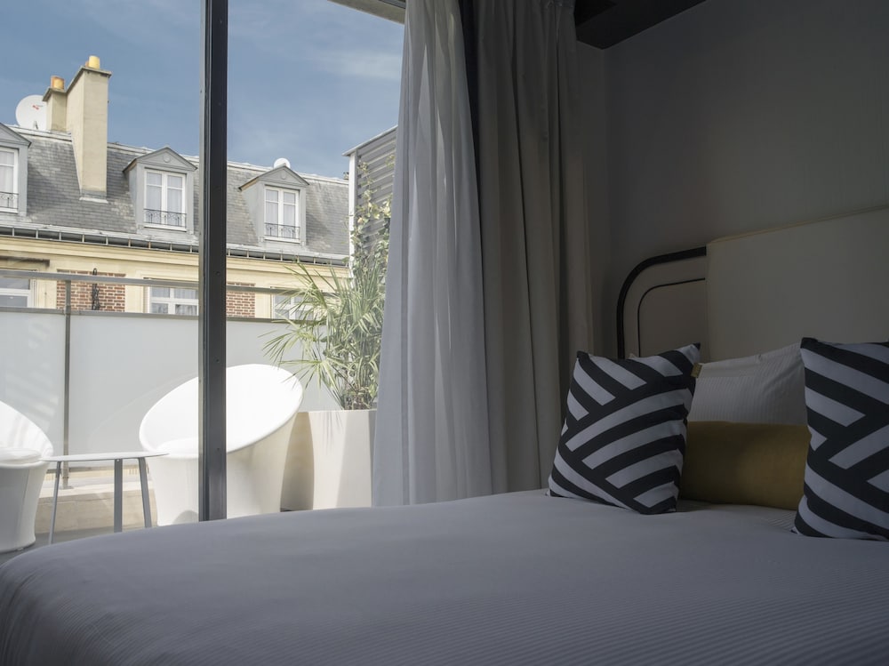 Hotel Ekta 39/40