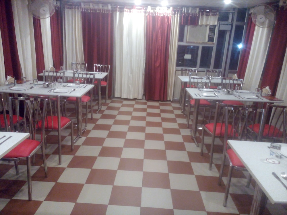HOTEL KRISHNA JI 42/67