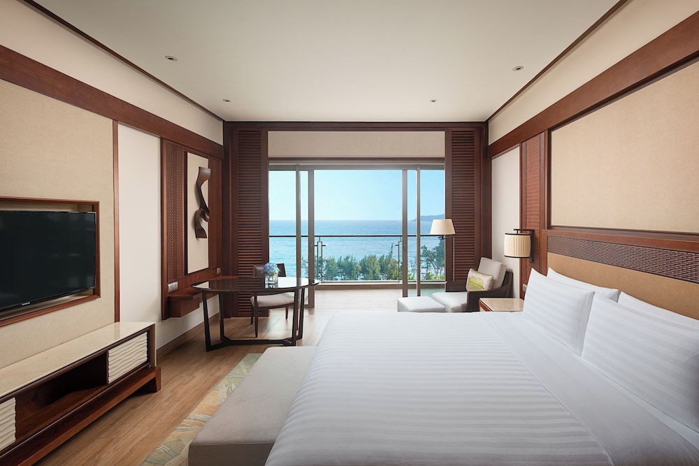 Ocean, Suite, King Bed