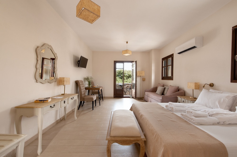 Kamares Villa 7/69