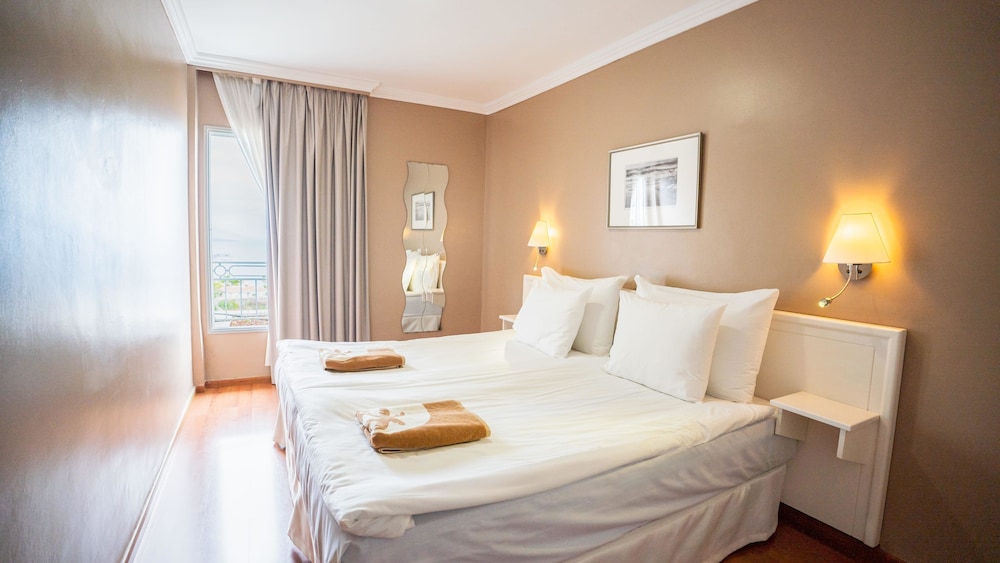 Coral La Quinta Park Suites 21/60