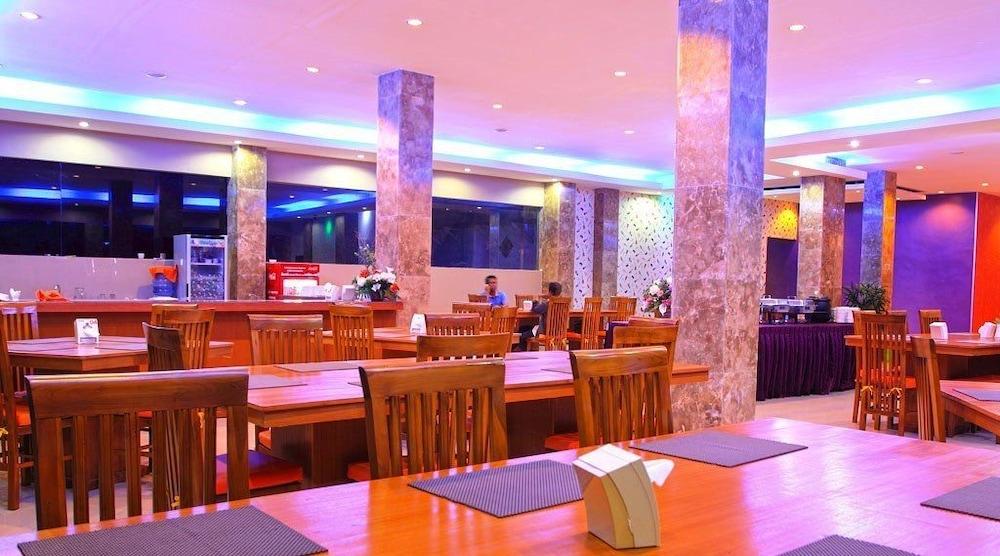 Grand Inn Hotel Mataram 12/20