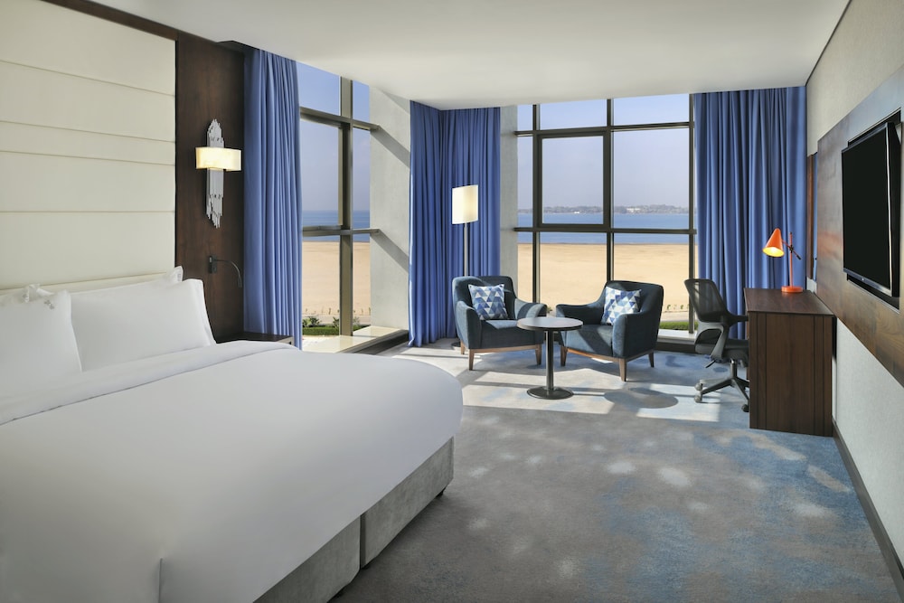 Holiday Inn Jeddah Corniche 15/52