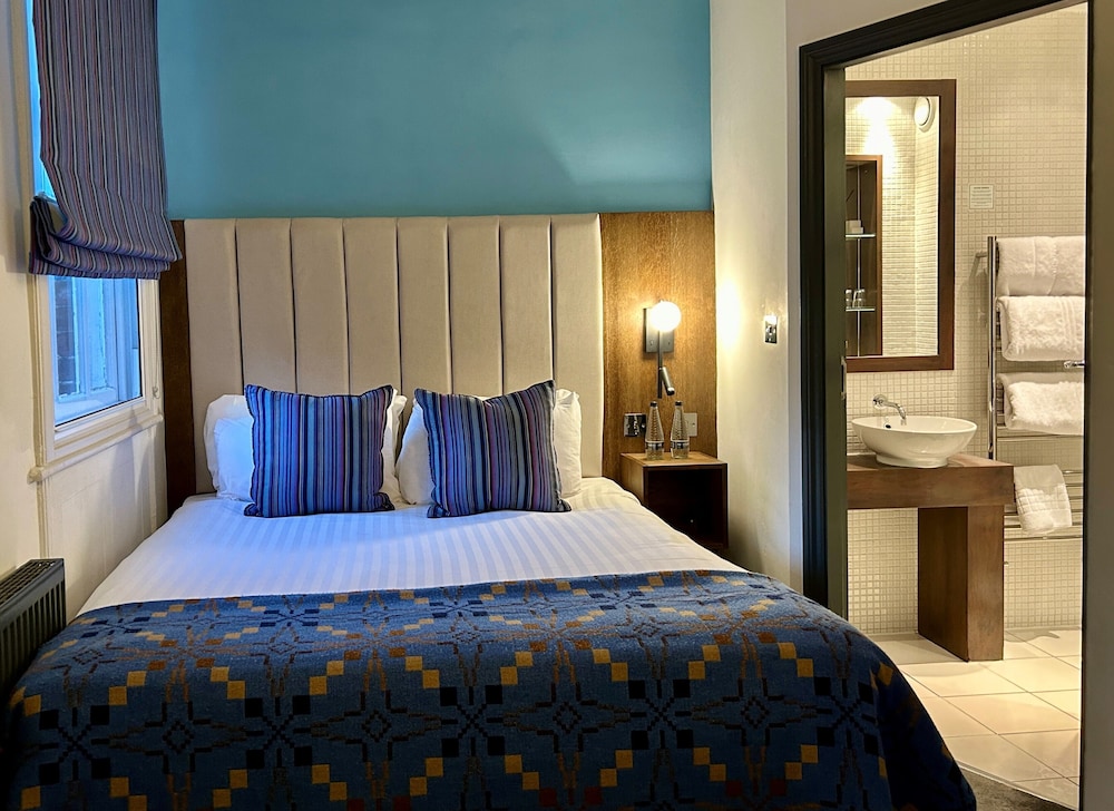 ECONOMY, DOUBLE BED