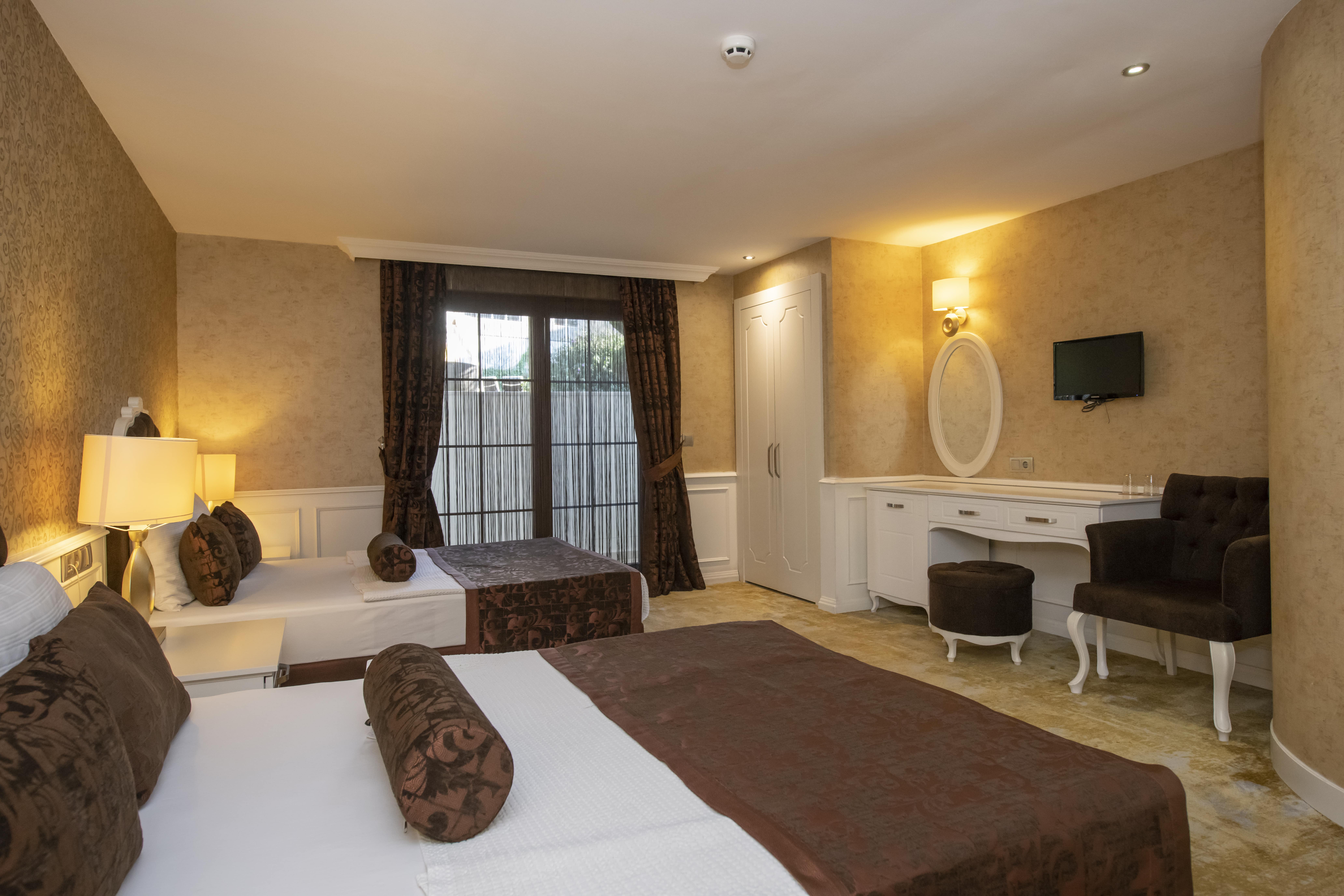 2 Bedrooms, Family Suite, Basement