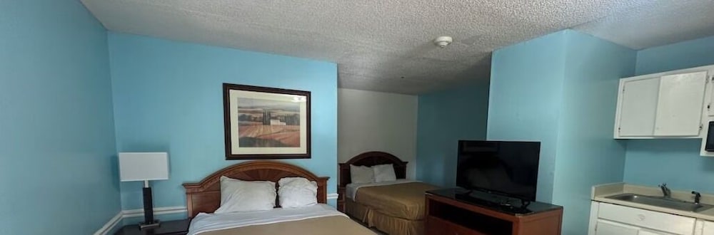 Guest Cottage & Suites 45/60