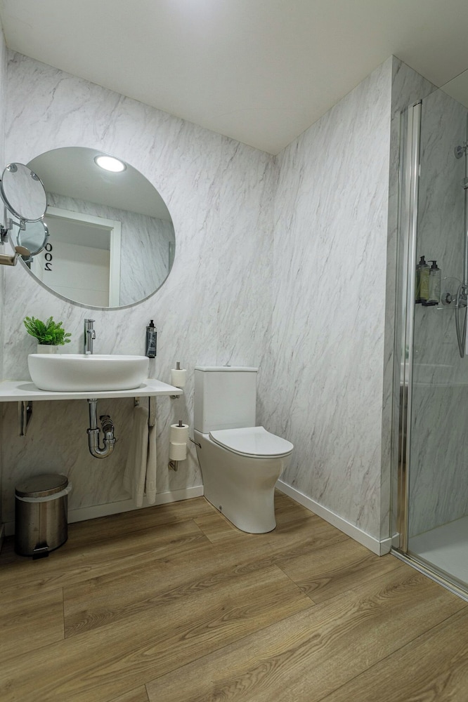 Iraipe Gorbea Hotel 45/48