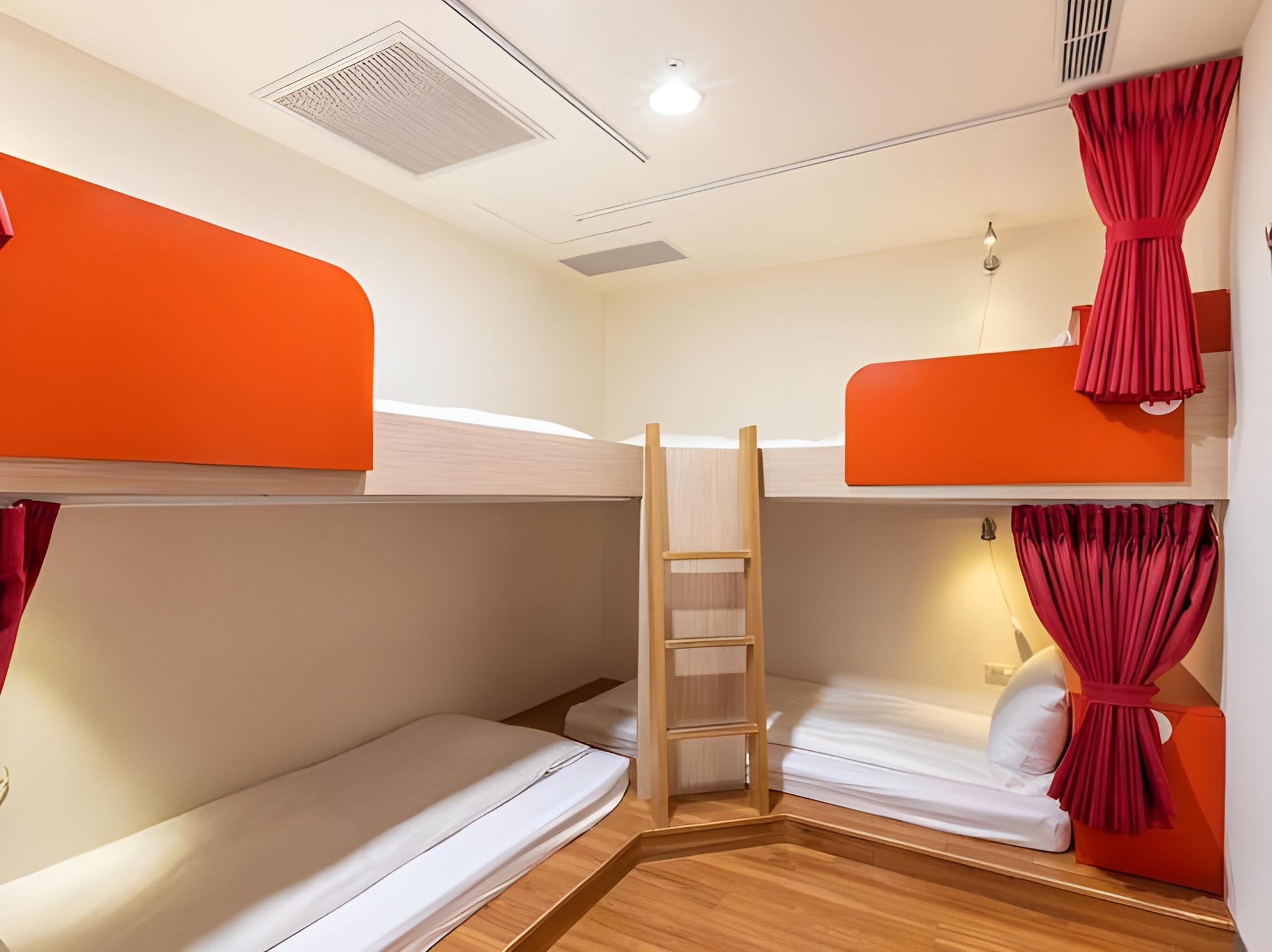 Female Dorm, Female Only, 4 Beds