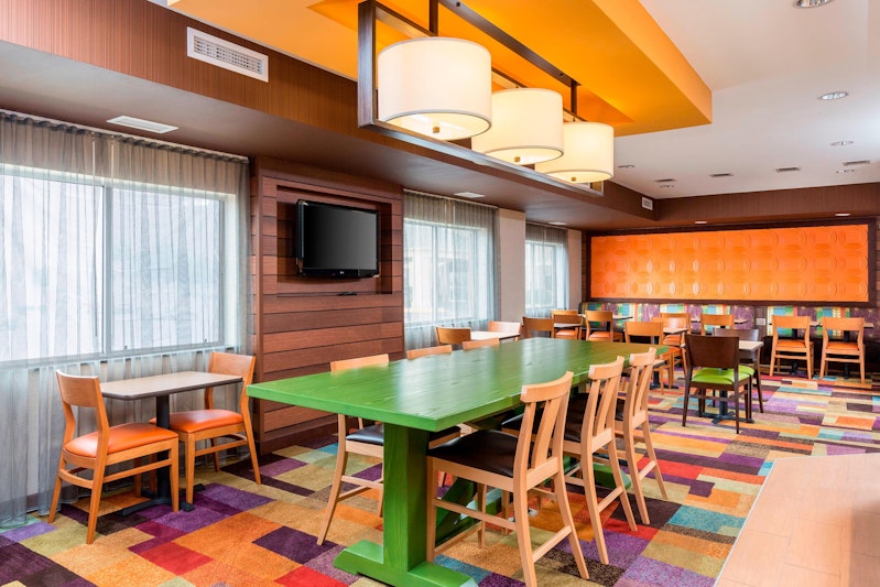 Fairfield Inn & Suites Lincoln 3/5
