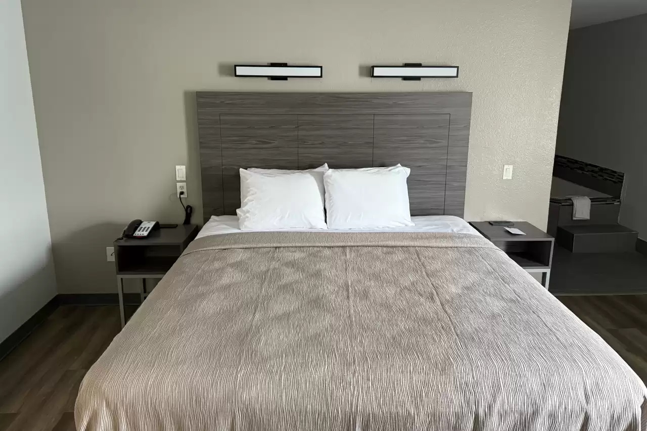 غرفة بسرير كينج، Quality Inn & Suites Biloxi - Ocean Springs 4/7