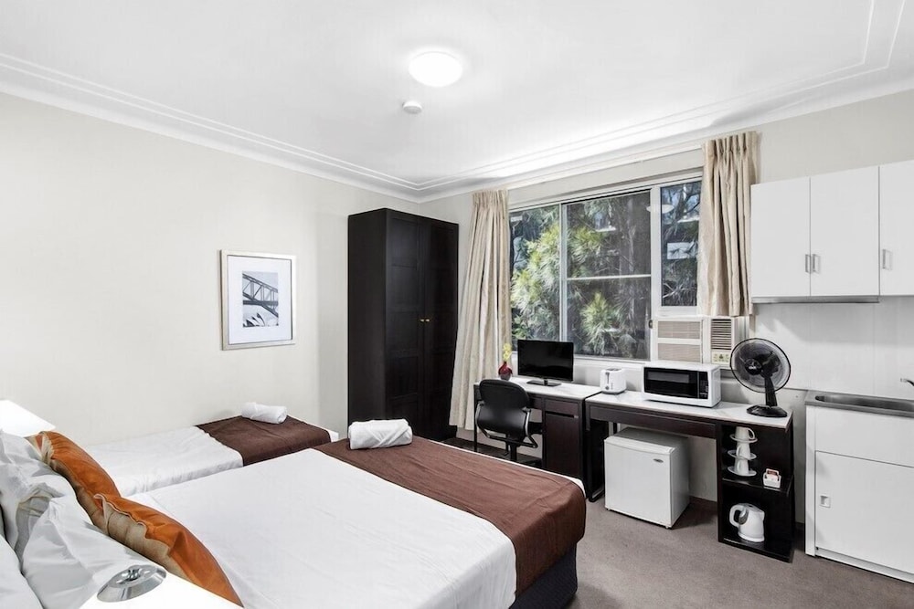 Greenwich Inn Sydney Hotel 32/48