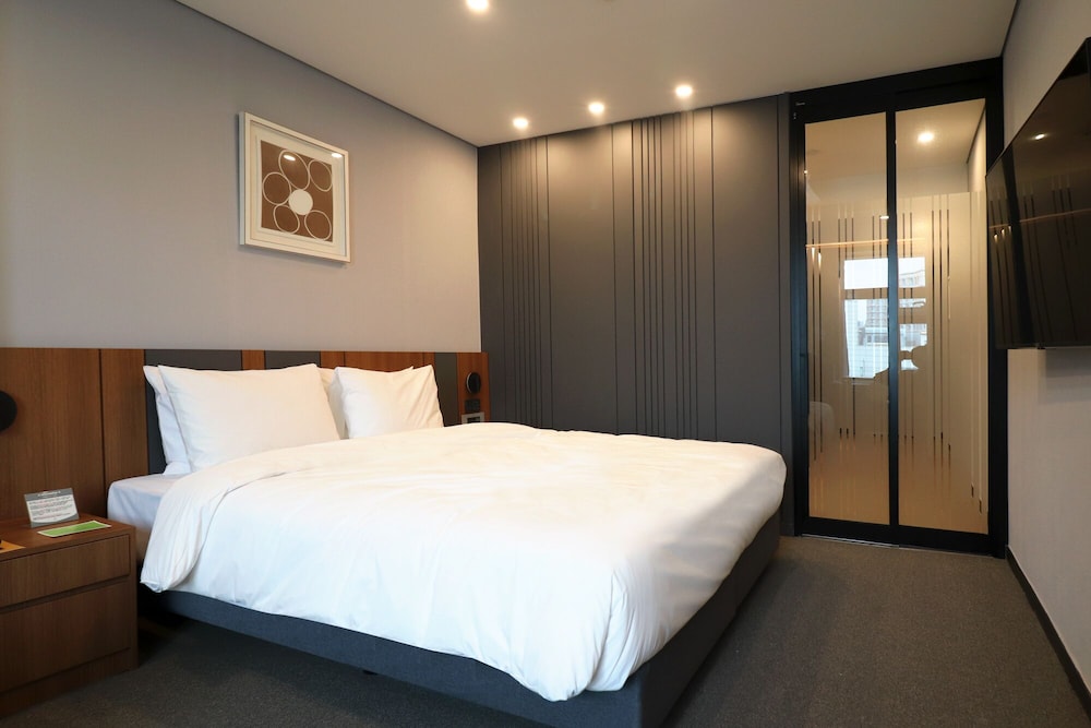 Hotel Pj Myeong Dong 19/50