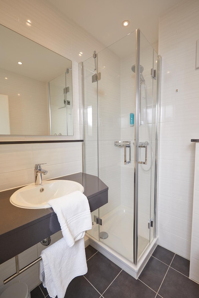 Hotel Filderland - Stuttgart Messe - Airport - Self Check-In 56/59