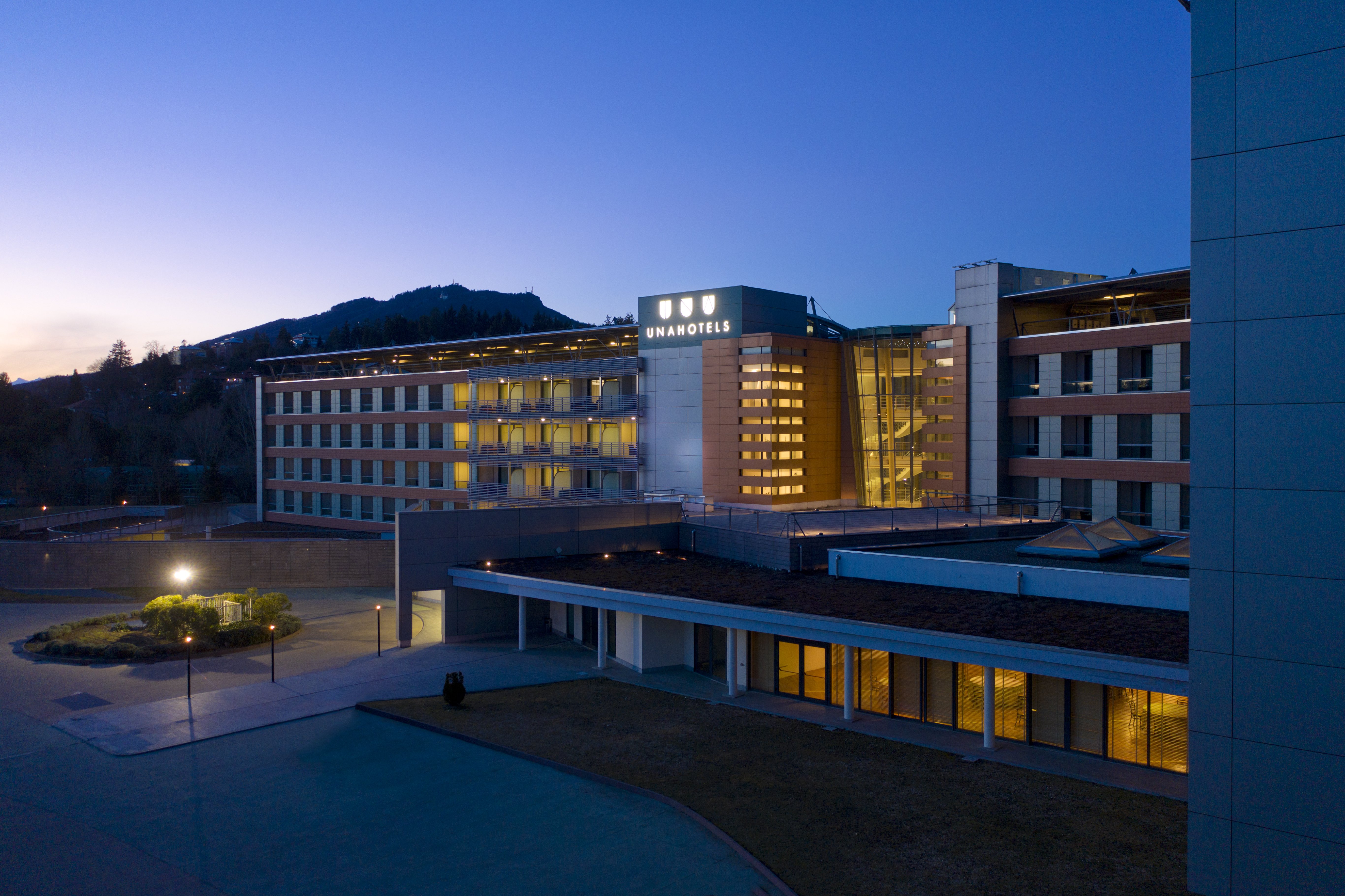 Unahotels Varese 6/42