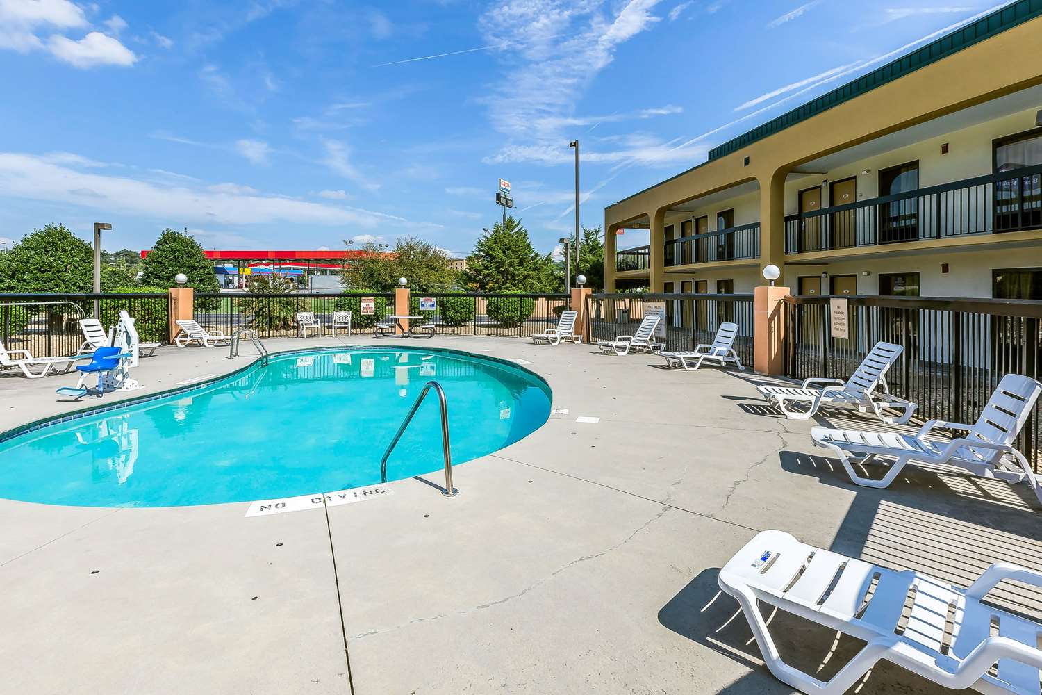 Rodeway Inn Knoxville East 27/29
