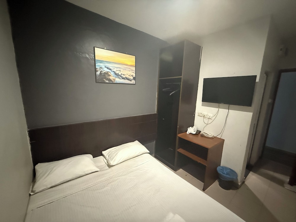 Tiong Nam Hotel 24/49