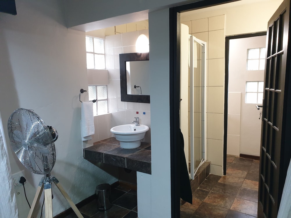 Umlilo Lodge 64/64