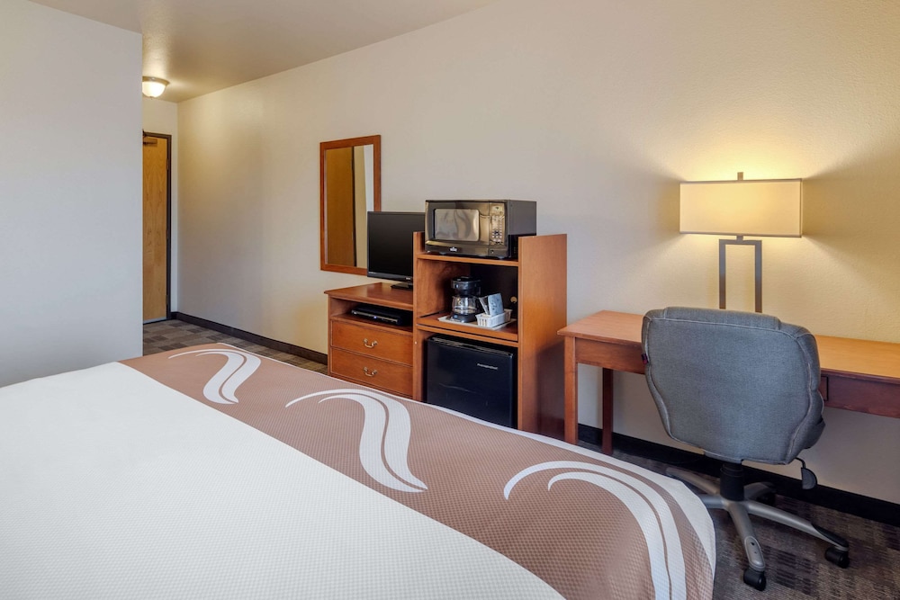 Quality Inn Kenai, AK 16/40