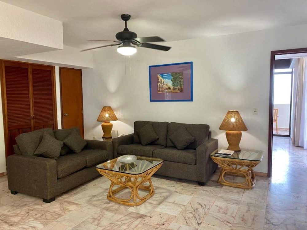 Costa Sur All Inclusive Resort Puerto Vallarta 43/50