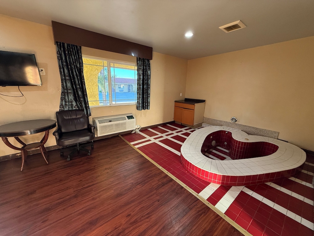 Rocky Inn Motel 17/44