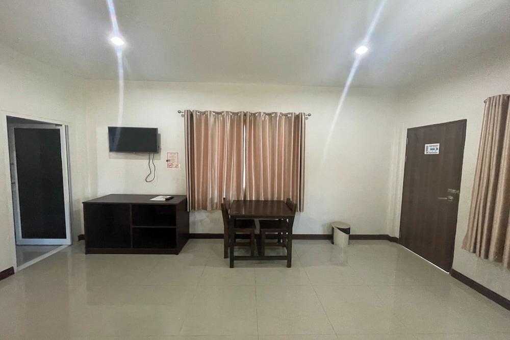 Phuket Airport Villa 64/80